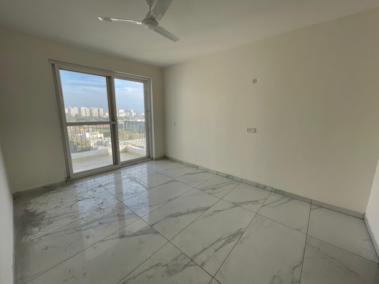 Room, vip road 3.5 Bedroom 1735 Sq.Ft. Apartment In Vip Road Zirakpur 9335462