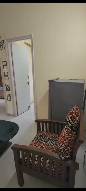 Room in 1 BHK Apartment at Vip Road – for Rent