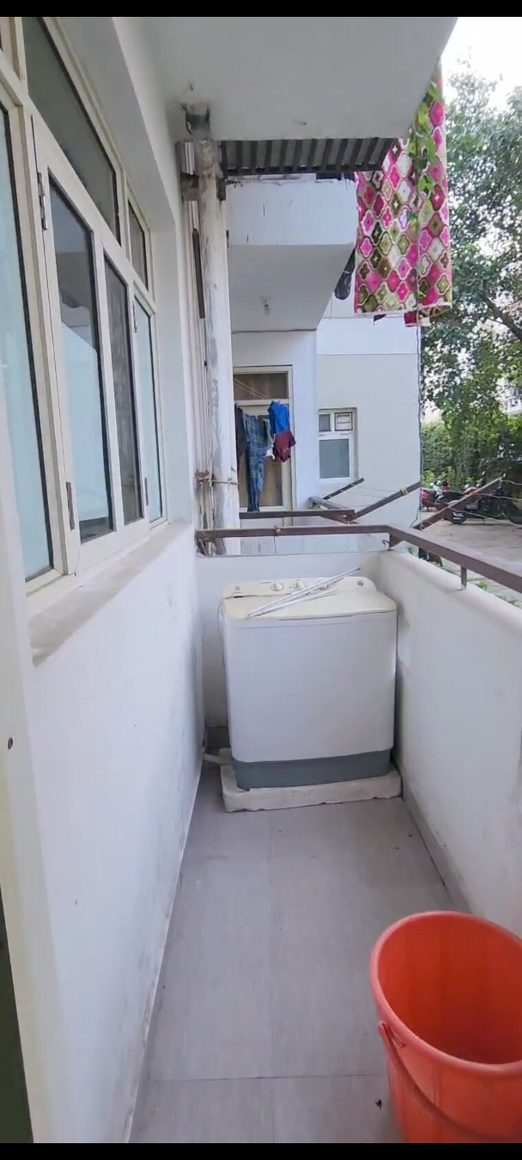 Balcony, vip road 1 Bedroom 600 Sq.Ft. Apartment In Vip Road Zirakpur 9335487