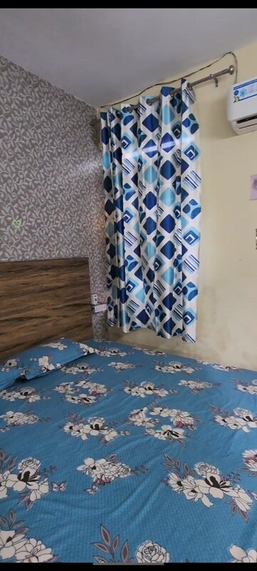 Room in 1 BHK Apartment at Vip Road – for Rent