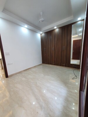 Room in 2 BHK Builder Floor at Lajpat Nagar 4 – for Rent