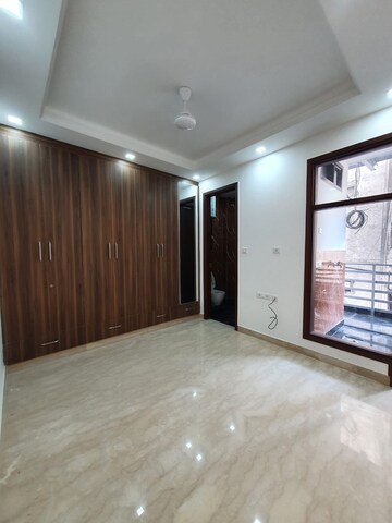 Room in 2 BHK Builder Floor at Lajpat Nagar 4 – for Rent