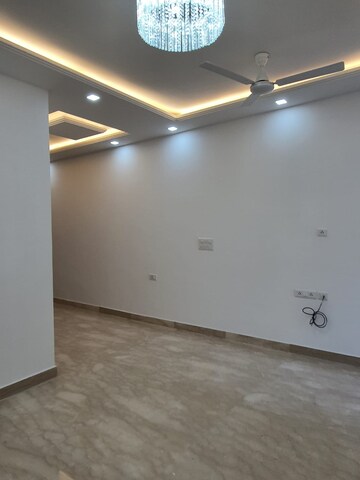 Room in 2 BHK Builder Floor at Lajpat Nagar 4 – for Rent
