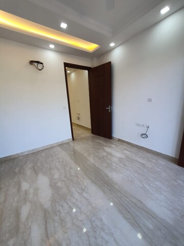 Room in 2 BHK Builder Floor at Lajpat Nagar 4 – for Rent