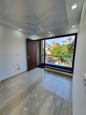 2 BHK Builder Floor For Rent in Lajpat Nagar 4