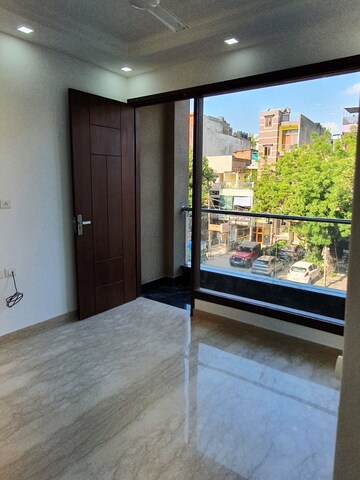 Room in 2 BHK Builder Floor at Lajpat Nagar 4 – for Rent