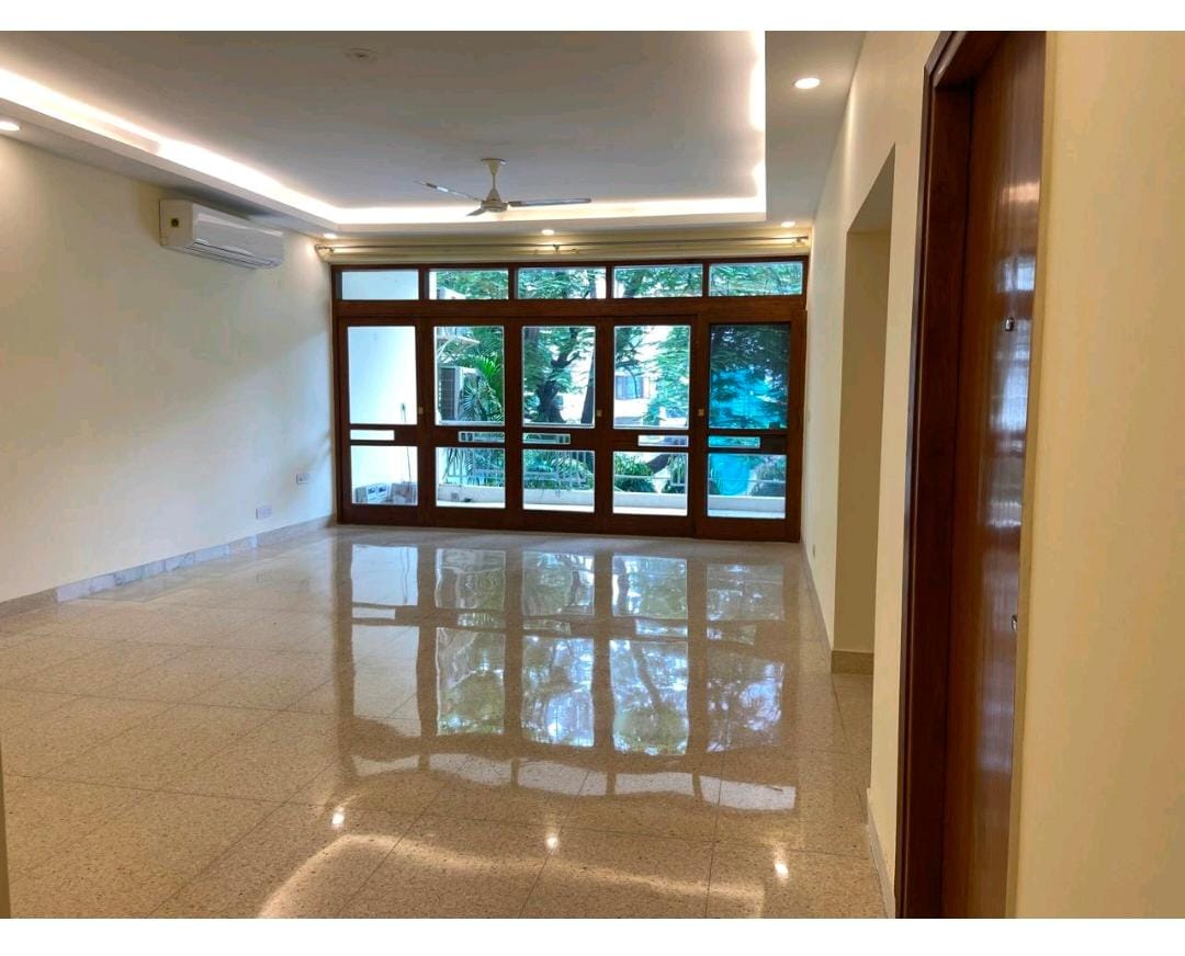 3 BHK + Servant Room Builder Floor For Rent in Greater Kailash I