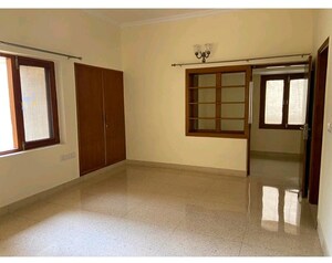Room in 3 BHK Builder Floor at Greater Kailash I – for Rent