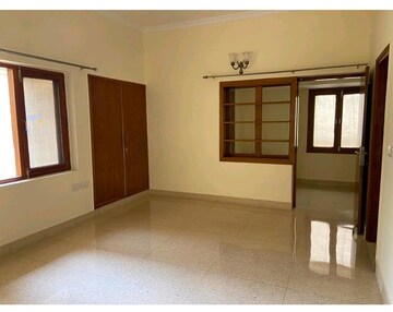 Room in 3 BHK Builder Floor at Greater Kailash I – for Rent