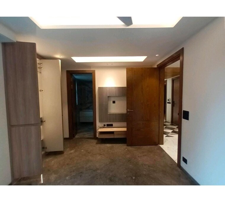 Room, south extension ii 4 Bedroom 3600 Sq.Ft. Builder Floor In South Extension ii Delhi 9335554