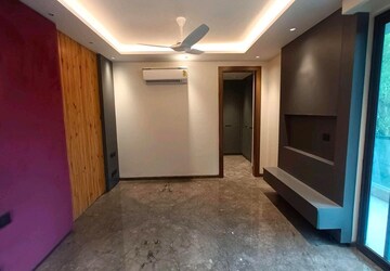Room in 4 BHK Builder Floor at South Extension ii – for Sale