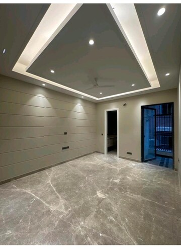 Room in 3 BHK Builder Floor at Kalkaji – for Sale