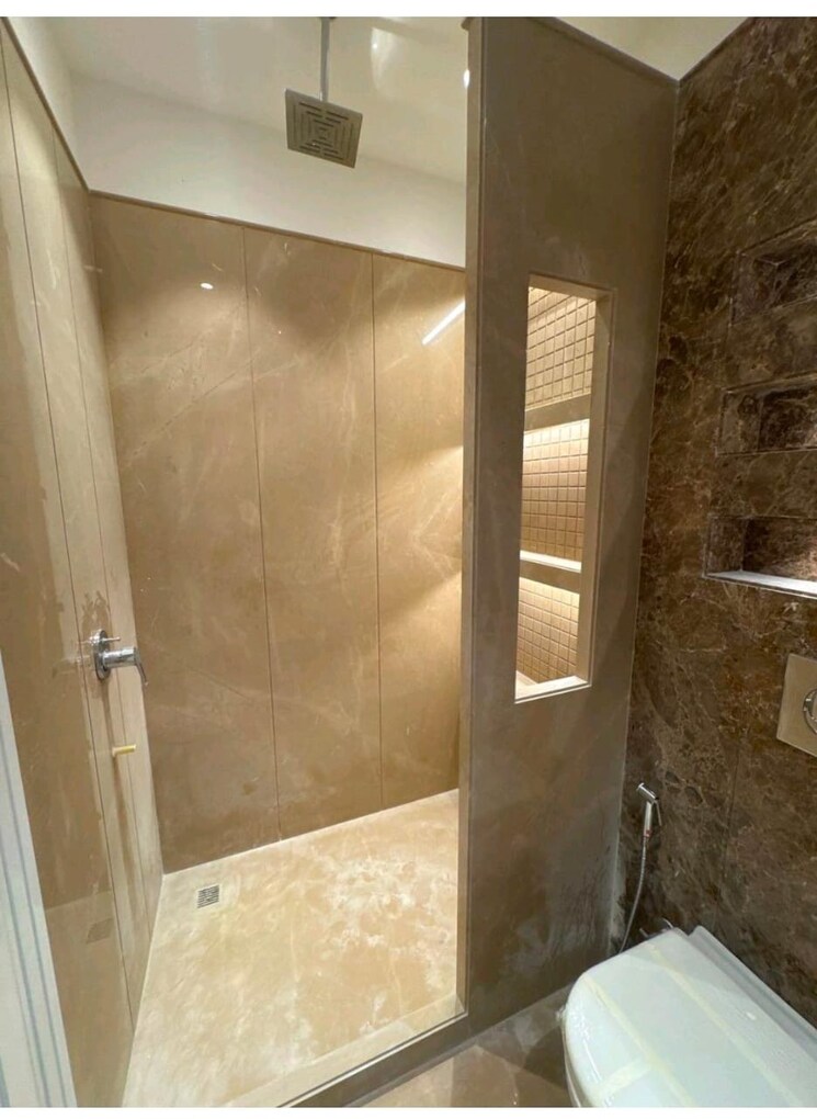 Bathroom, kalkaji 3 Bedroom 1800 Sq.Ft. Builder Floor In Kalkaji Delhi 9335566