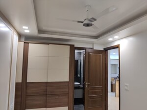 Bedroom in 3 BHK Builder Floor at Chittaranjan Park – for Rent