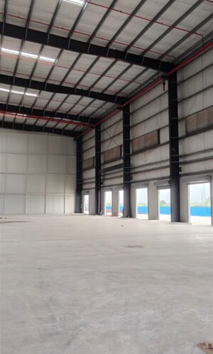 Room in  Warehouse at Taloja – for Rent