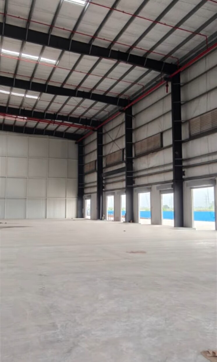 Room, taloja Commercial Warehouse 69000 Sq.Ft. In Taloja Navi Mumbai 9335875