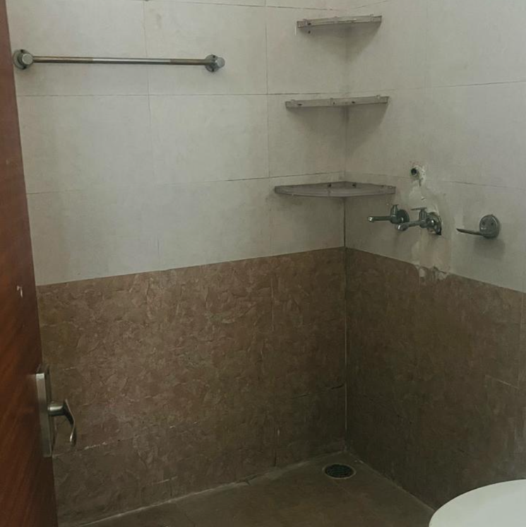Attached Bathroom, highland-park-chandigarh 2 Bedroom 1156 Sq.Ft. Apartment In Pabhat Zirakpur 9335992