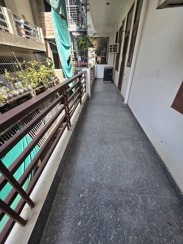 Balcony in 2 BHK Builder Floor at Sector 52 – for Rent