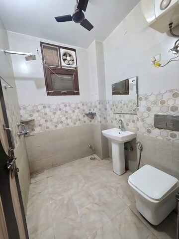 Bathroom in 2 BHK Builder Floor at Sector 52 – for Rent