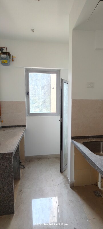 Room in 1 BHK Apartment at Piramal Revanta, Mulund West – for Sale