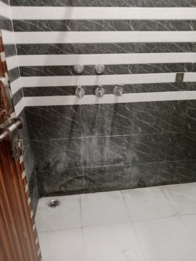 Balcony, model town 2 Bedroom 1052 Sq.Ft. Builder Floor In Model Town Panipat 9336004