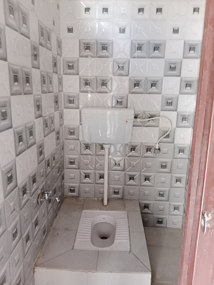 Bathroom, model town 2 Bedroom 1052 Sq.Ft. Builder Floor In Model Town Panipat 9336004