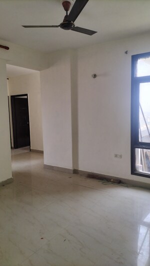 Room in 2 BHK Apartment at SRS Royal Hills, Sector 87 – for Rent