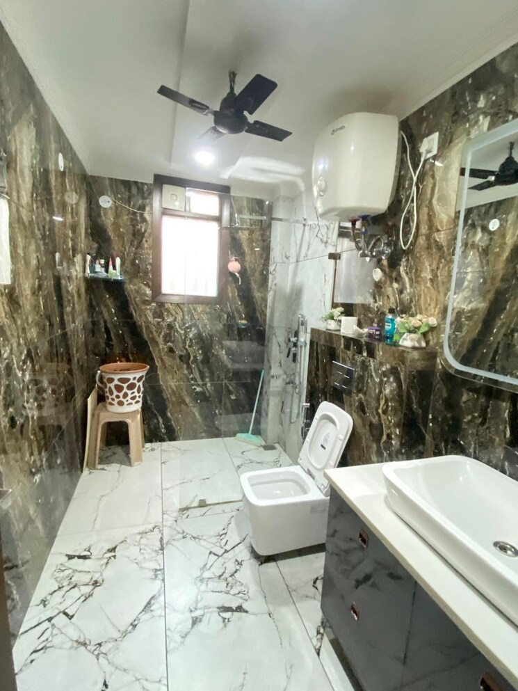 Master Bedroom, palam-vihar-residents-association 4 Bedroom 520 Sq.Yd. Builder Floor In Palam Vihar Gurgaon 9336020