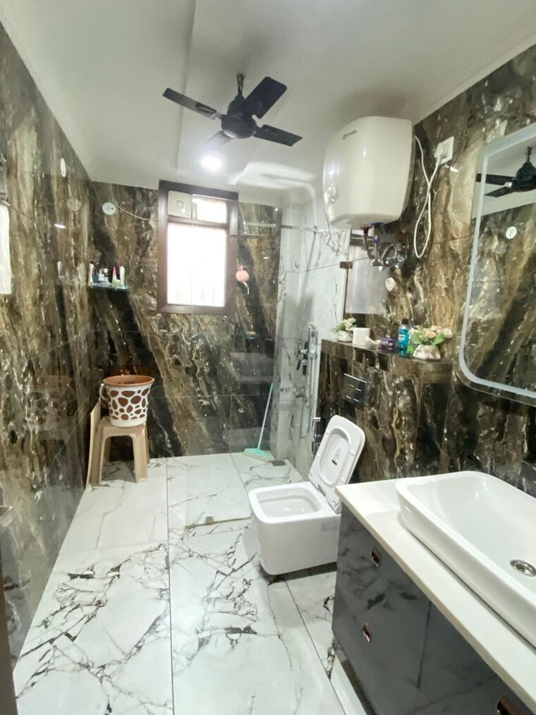 Master Bedroom, palam-vihar-residents-association 4 Bedroom 520 Sq.Yd. Builder Floor In Palam Vihar Gurgaon 9336020