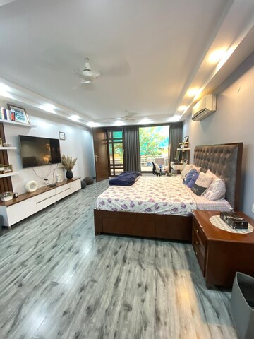 Bedroom in 4 BHK Builder Floor at Palam Vihar Residents Association, Palam Vihar – for Rent