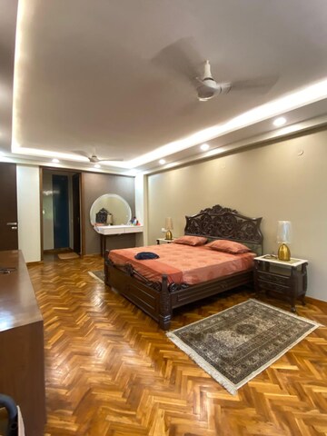 Bedroom in 4 BHK Builder Floor at Palam Vihar Residents Association, Palam Vihar – for Rent