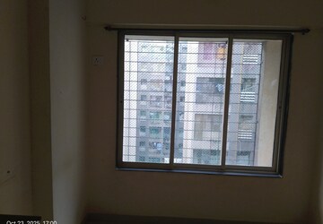 Room in 1.5 BHK Apartment at MAAD Nakoda Heights, Nalasopara West – for Sale