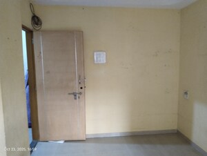 Room in 1.5 BHK Apartment at MAAD Nakoda Heights, Nalasopara West – for Sale