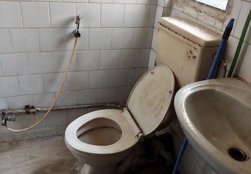 Bathroom in 2 BHK Apartment at Vrindavan CHS Thane West, Vrindavan Society – for Sale