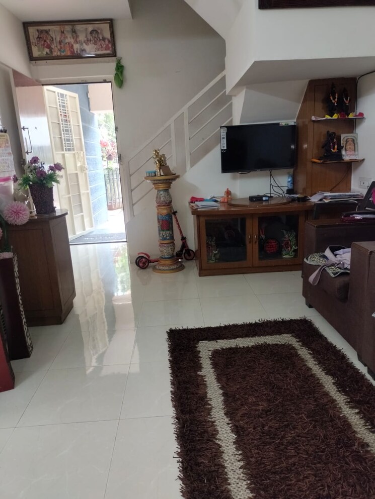 Living Room, rajyog-chs 3 Bedroom 2000 Sq.Ft. Villa In Vadgaon Budruk Pune 9336041