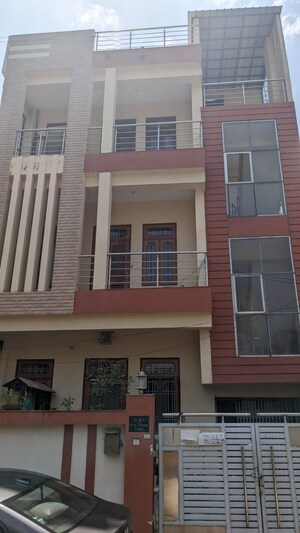 2.5 BHK Villa For Rent in Durgapura