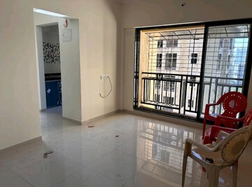 Room in 1 BHK Apartment at Raunak Unnathi Woods Phase 7 A And B, Ghodbunder Road – for Sale