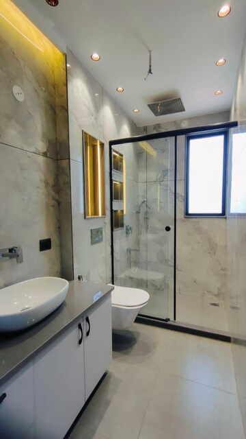 Bathroom in 4 BHK Builder Floor at Unitech Arcadia, South City 2 – for Sale