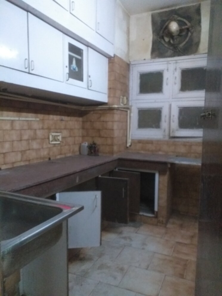 Kitchen, east patel nagar 3 Bedroom 1480 Sq.Ft. Builder Floor In East Patel Nagar Delhi 9336083