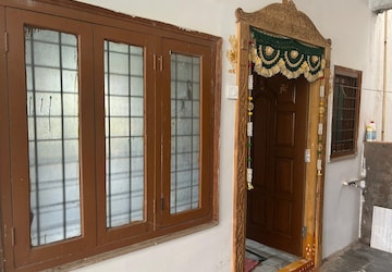 Room in 2 BHK Apartment at West Marredpally – for Sale