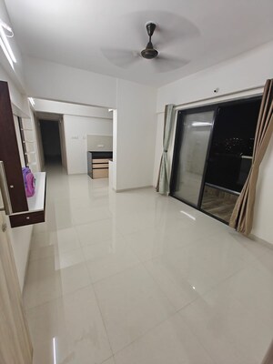 Building Lobby in 2 BHK Apartment at Kohinoor Sapphire 2, Tathawade – for Sale