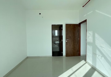 Room in 2 BHK Apartment at Shreeji Atlantis, Malad West – for Sale