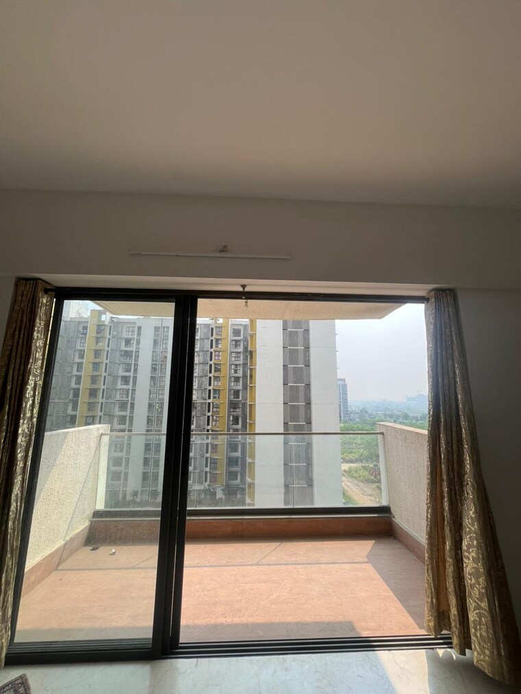 Balcony, lodha-palava-serenity-c 3 Bedroom 1052 Sq.Ft. Apartment In Dombivli East Thane 9336167