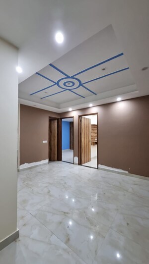 Room in 3 BHK Builder Floor at Palam Vihar Residents Association, Palam Vihar – for Rent