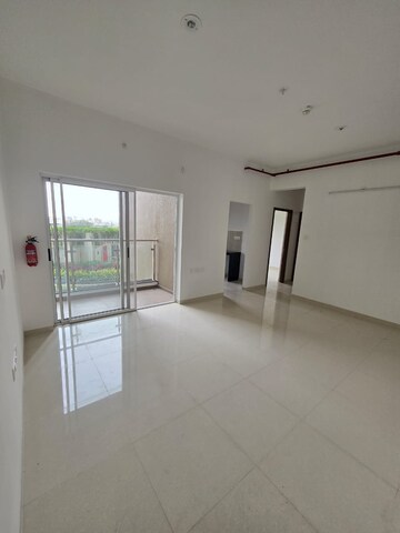 Room in 2 BHK Apartment at Runwal The Central Park, Chinchwad – for Rent