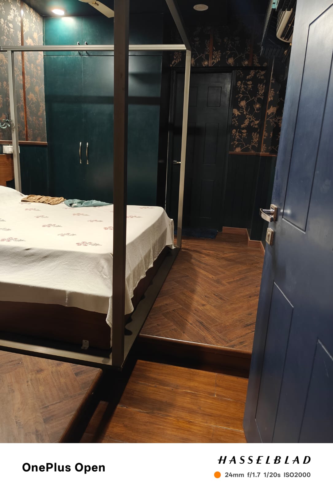 3 BHK + Servant Room Apartment For Sale in Ratan Pearls