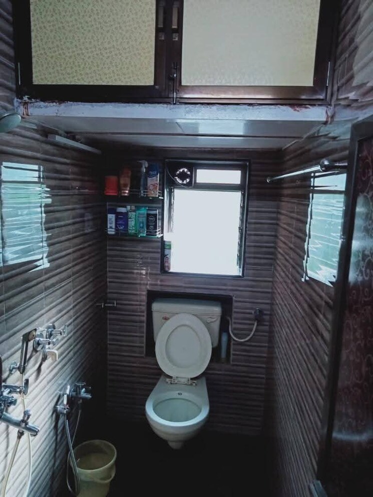 Attached Bathroom, santacruz-mansion 1 RK 275 Sq.Ft. Apartment In Santacruz East Mumbai 9336238