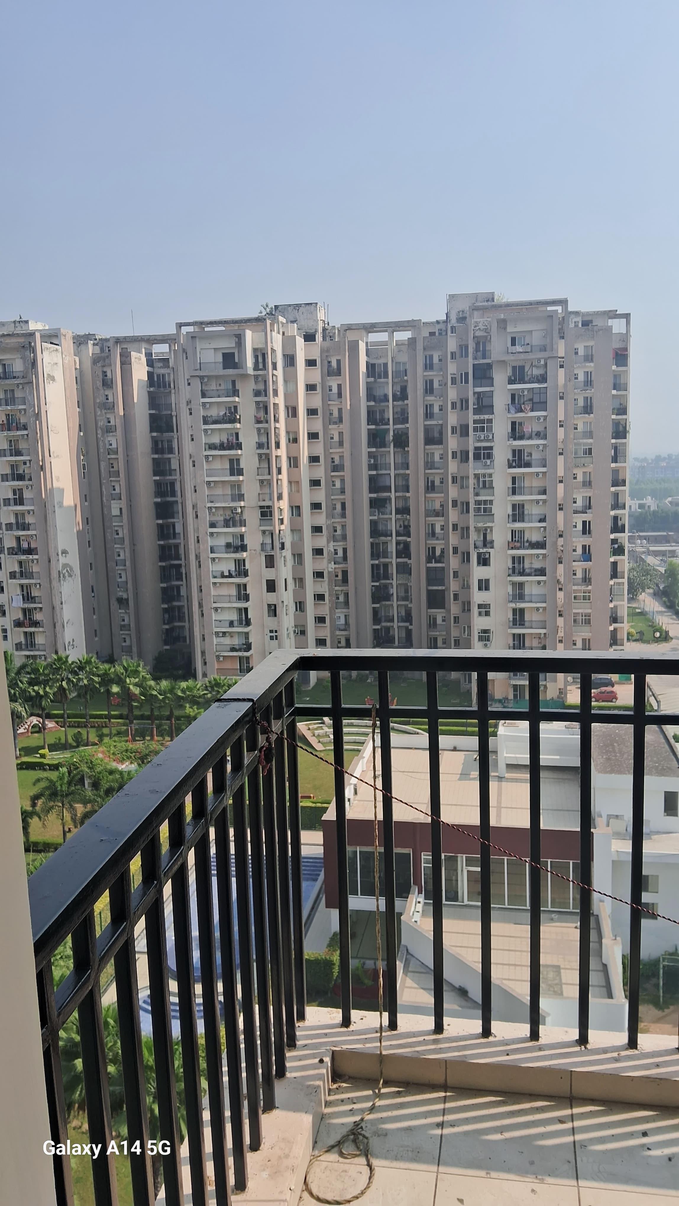 3 BHK + Pooja Room Apartment For Sale in Motiaz Royal Citi