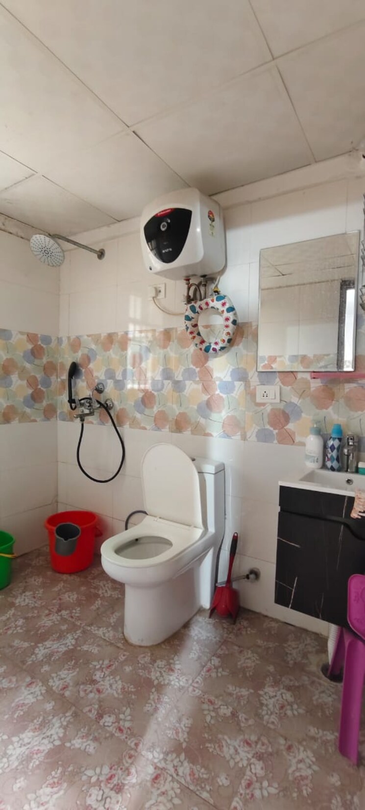 Attached Bathroom, gardenia-golf-city 3 Bedroom 1350 Sq.Ft. Apartment In Sector 75 Noida 9336249