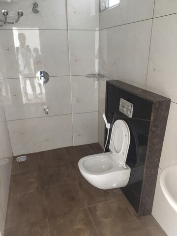 Bathroom in 1 BHK Apartment at Sai Arcade Bellandur, Bellandur – for Rent